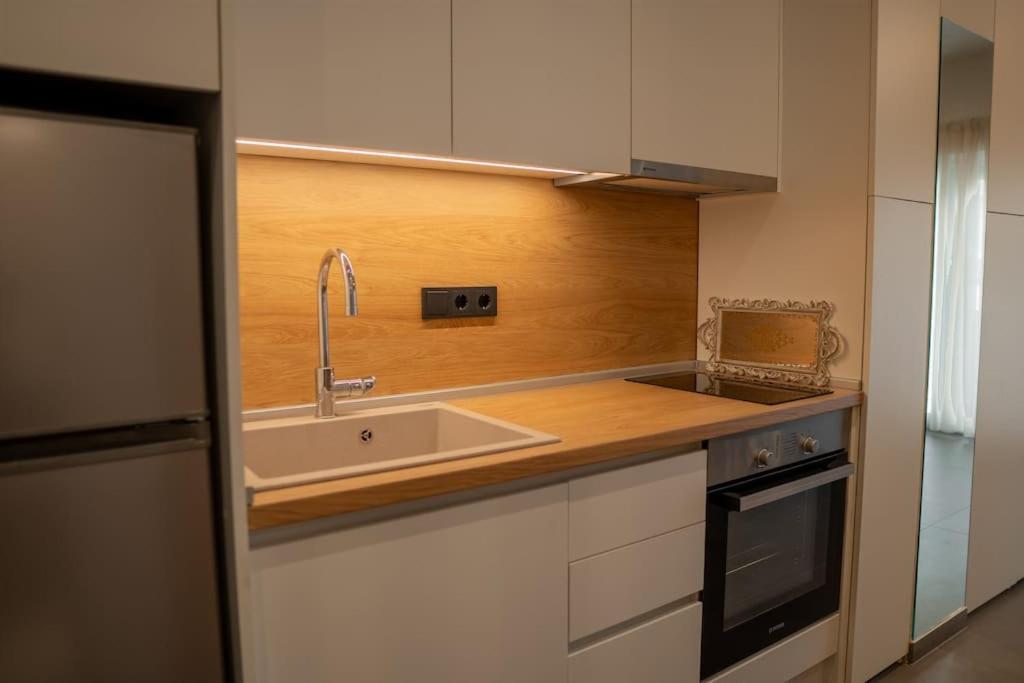 Thessalonian Suite I - 2 Steps From White Tower Thessaloniki Exterior photo